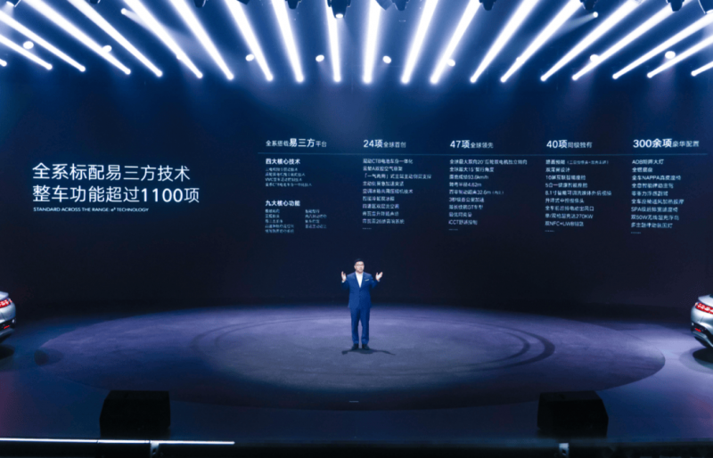 郑州恒通小区违建严峻 多个楼体出现巨大裂缝